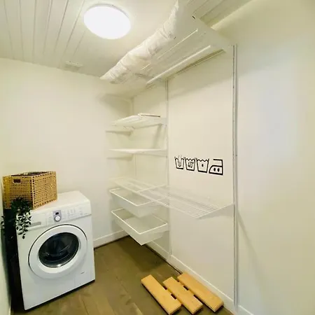 Cute Flat In The Heart Of Beautiful Apartment *