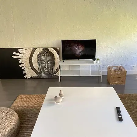 Cute Flat In The Heart Of Beautiful Apartment *